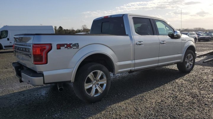 Ford F-150 SUPERCREW 2015