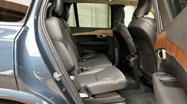 Volvo XC90 PLUS 2024