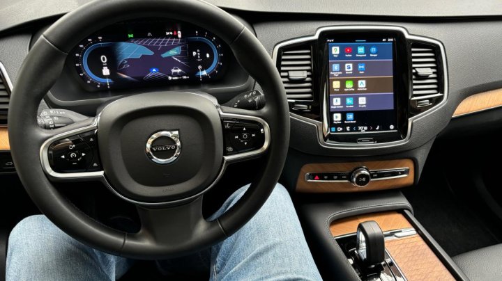 Volvo XC90 PLUS 2024