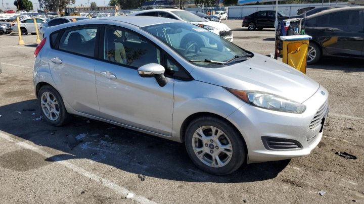 Ford FIESTA SE 2015