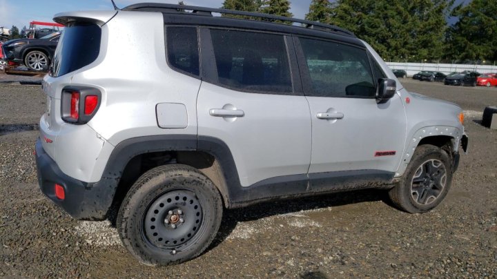 JEEP RENEGADE TRAILHAWK 2016