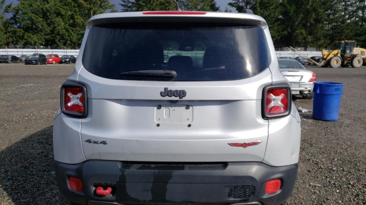 JEEP RENEGADE TRAILHAWK 2016