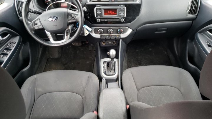 KIA RIO EX 2016