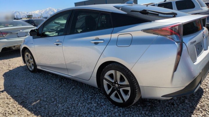 Toyota Prius  2016