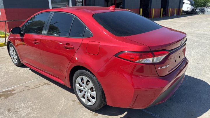 Toyota Corolla LE 2021