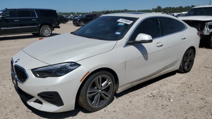 BMW 2 Series  2022