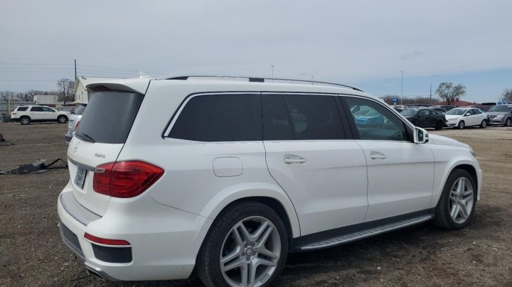 Mercedes-Benz GL-Class 550 4MATIC 2015
