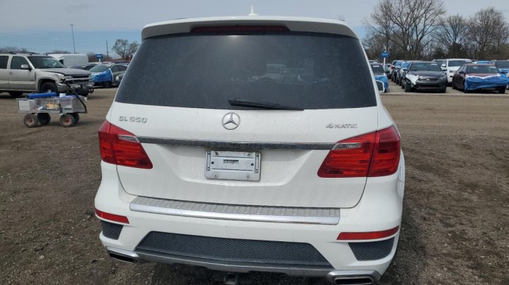 Mercedes-Benz GL-Class 550 4MATIC 2015