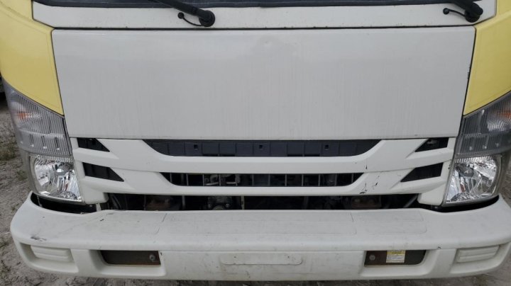 Isuzu NPR  2017
