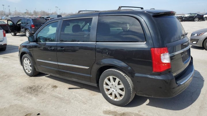 CHRYSLER Town and Country TOURING 2016