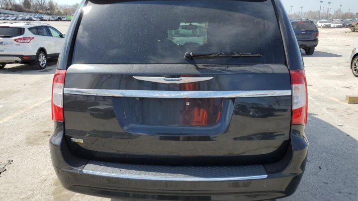 CHRYSLER Town and Country TOURING 2016