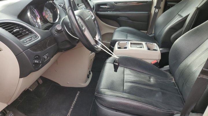 CHRYSLER Town and Country TOURING 2016