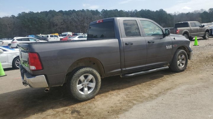 RAM 1500 ST 2015