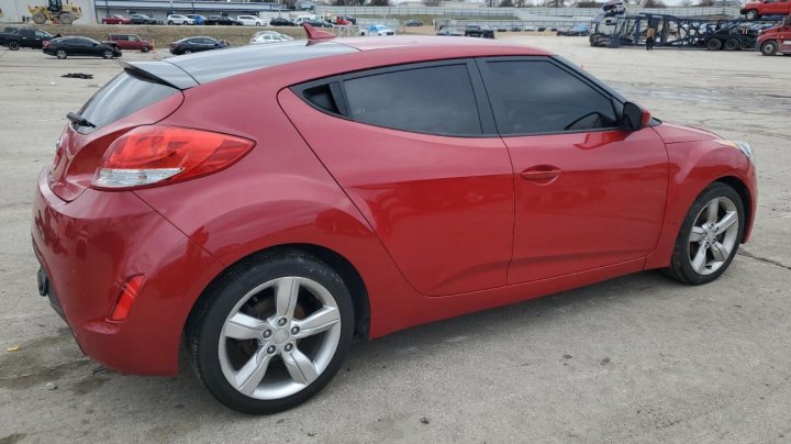 Hyundai VELOSTER  2015