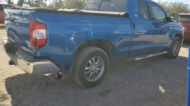 Toyota TUNDRA DOUBLE CAB SR 2016