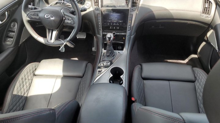 INFINITI Q50 RED SPORT 400 2023