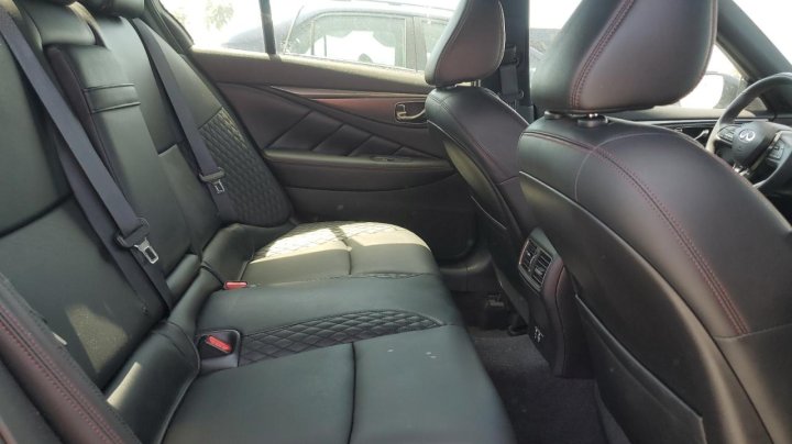 INFINITI Q50 RED SPORT 400 2023