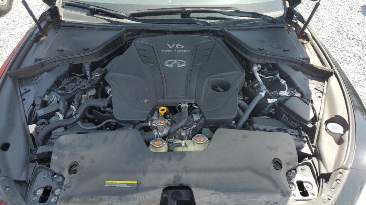INFINITI Q50 RED SPORT 400 2023