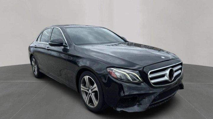 Mercedes-Benz E-Class 300 4MATIC 2017