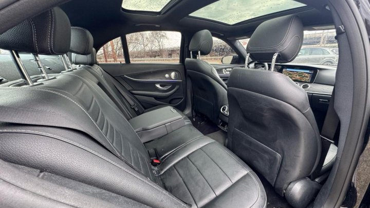 Mercedes-Benz E-Class 300 4MATIC 2017