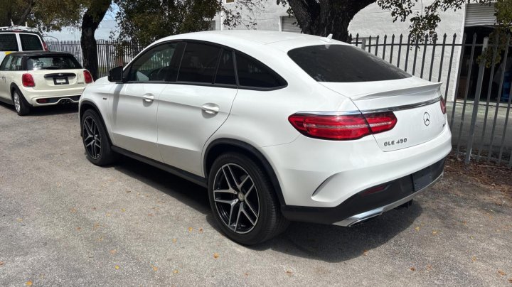 Mercedes-Benz GLE-Class 450 4MATIC 2016