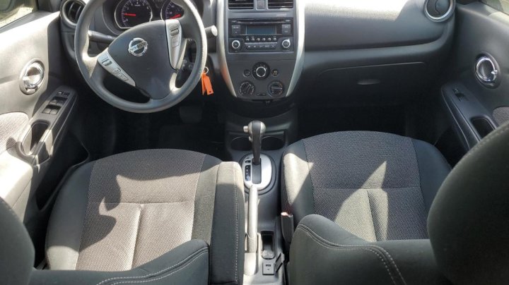 Nissan Versa S 2015