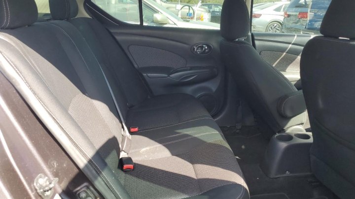 Nissan Versa S 2015