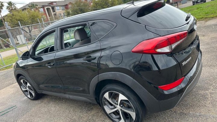 Hyundai Tucson LIMITED 2016