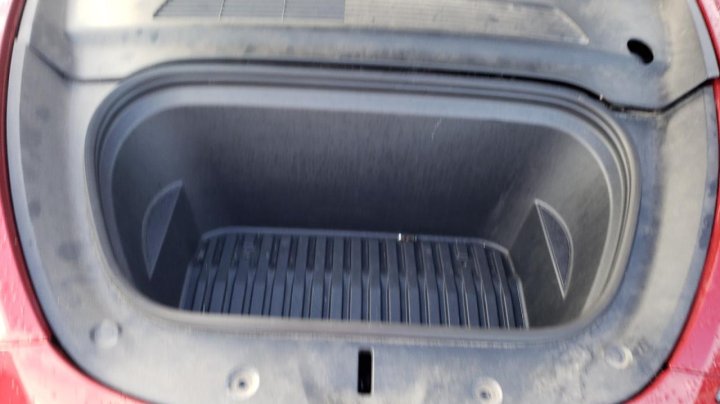Tesla Model Y  2021