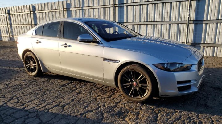 Jaguar XE PREMIUM 2018