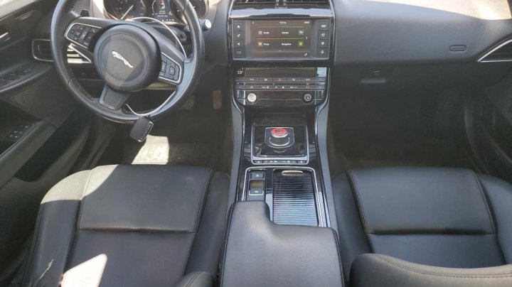 Jaguar XE PREMIUM 2018