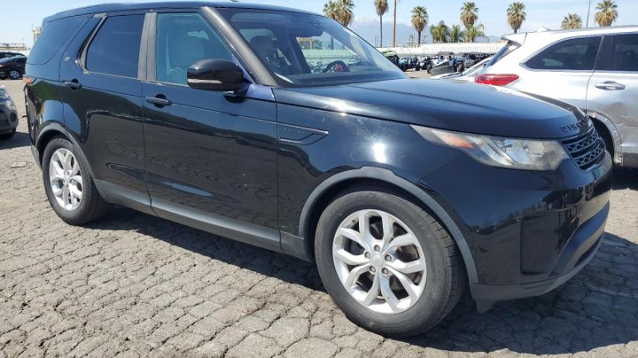 Land Rover Discovery SE 2018