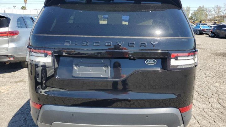 Land Rover Discovery SE 2018