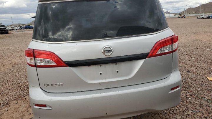 Nissan Quest S 2015