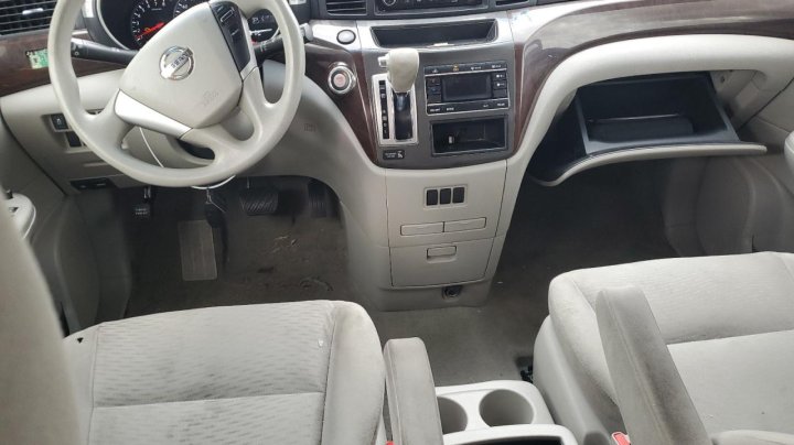Nissan Quest S 2015