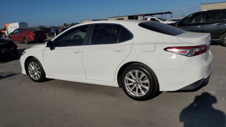 Toyota Camry L 2018