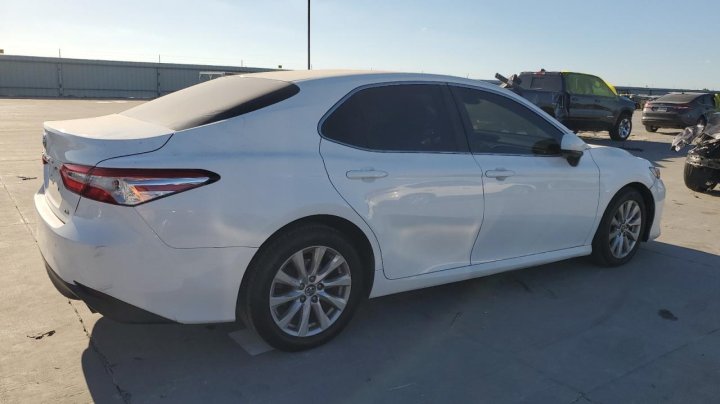 Toyota Camry L 2018