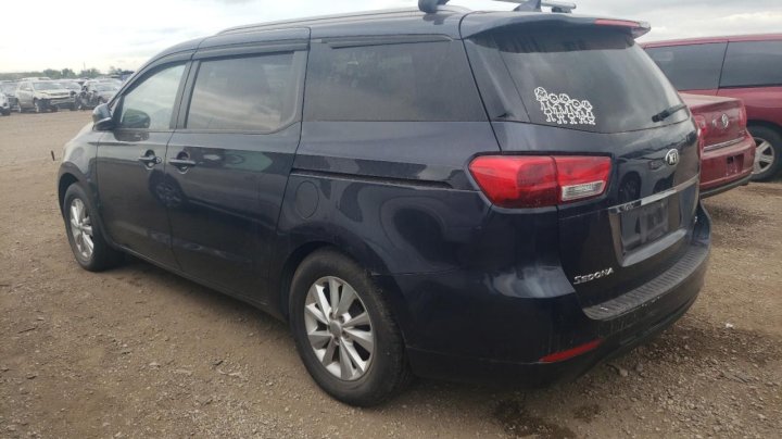 KIA Sedona LX 2015