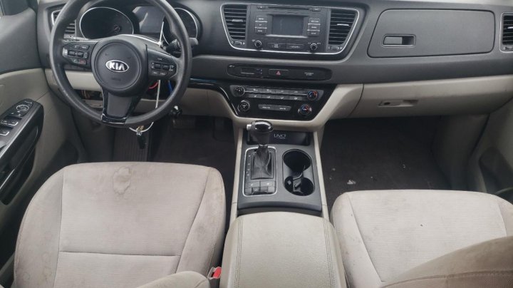 KIA Sedona LX 2015
