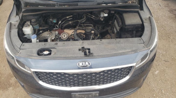 KIA Sedona LX 2015