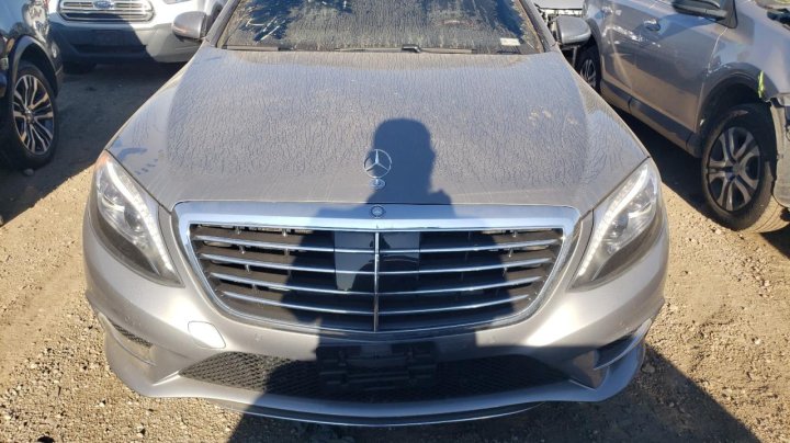 Mercedes-Benz S-Class 550 4MATIC 2015