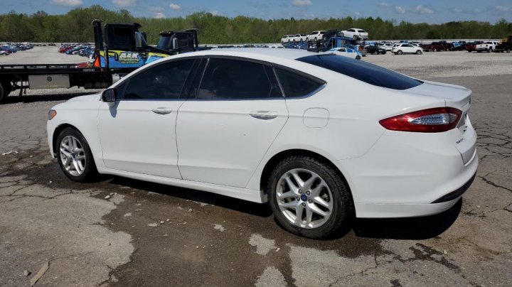 Ford FUSION SE 2016