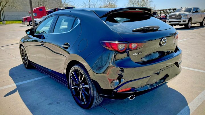 Mazda 3 SELECT SPORT 2024