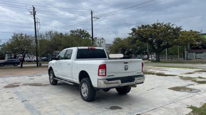 RAM 2500 BIG HORN 2021