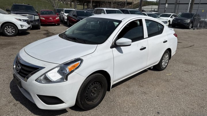 Nissan Versa S 2019