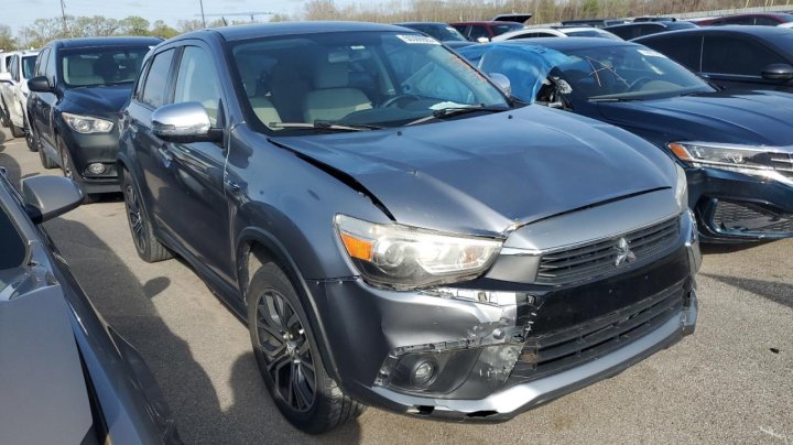 Mitsubishi Outlander ES 2016