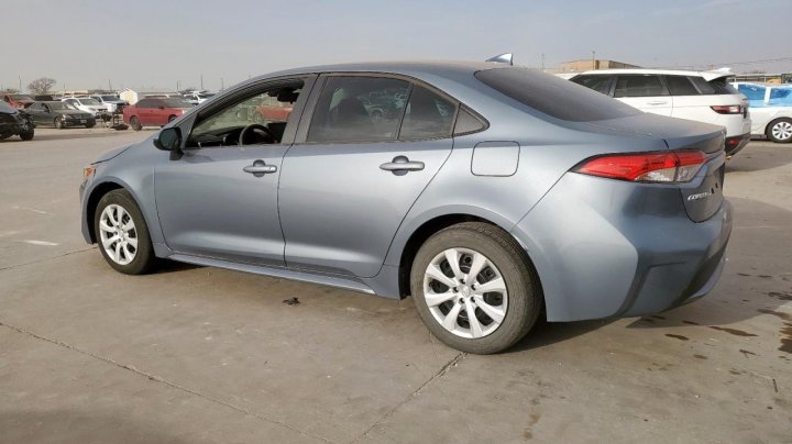 Toyota Corolla LE 2022
