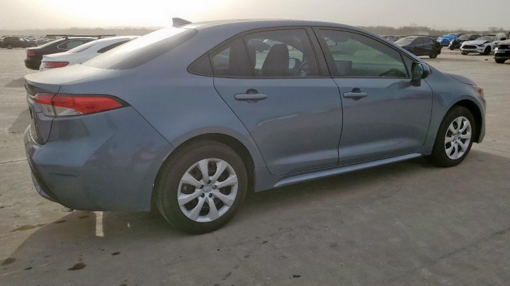 Toyota Corolla LE 2022