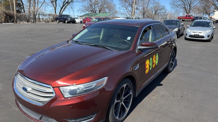 Ford TAURUS SEL 2015