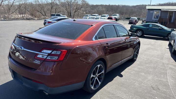 Ford TAURUS SEL 2015